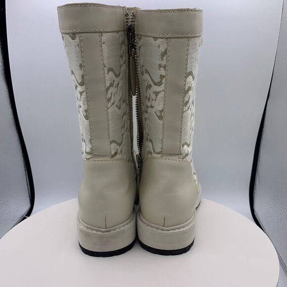 Fendi biker/combat boot, off white, never worn, zipper close, leather, size 4 - Picture 6 of 16